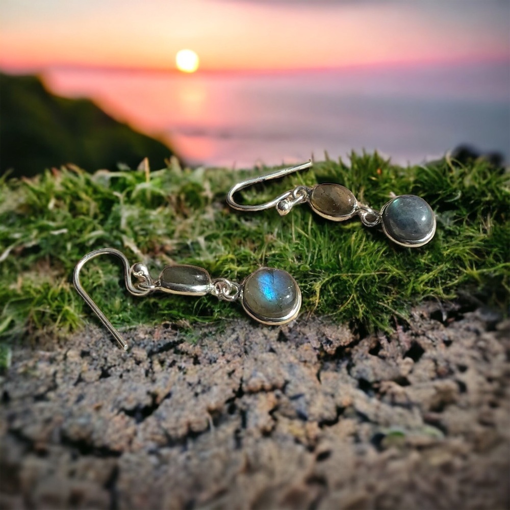 925 Labradorite Earrings. - Picture 10 of 16